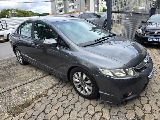 HONDA CIVIC 1.8 LXL 16V FLEX 4P MANUAL